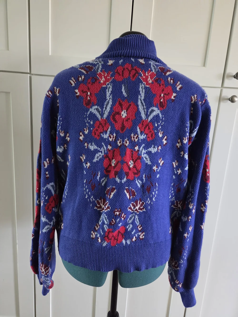 Blue Floral Turtleneck Sweater - Women's Stylish Knit, Size L By Voy
